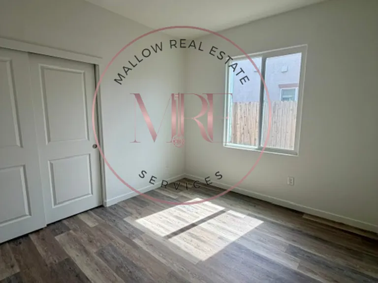 1451 Dunwoody Dr — Photo 6