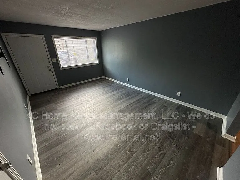 3118 N 55th St #B — Photo 7