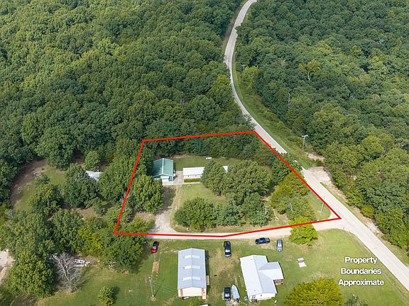 2nd image of 8828 Oakland Rd