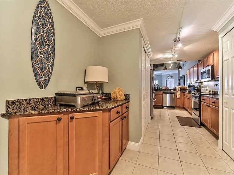 273 Middle Way #G — Photo 20