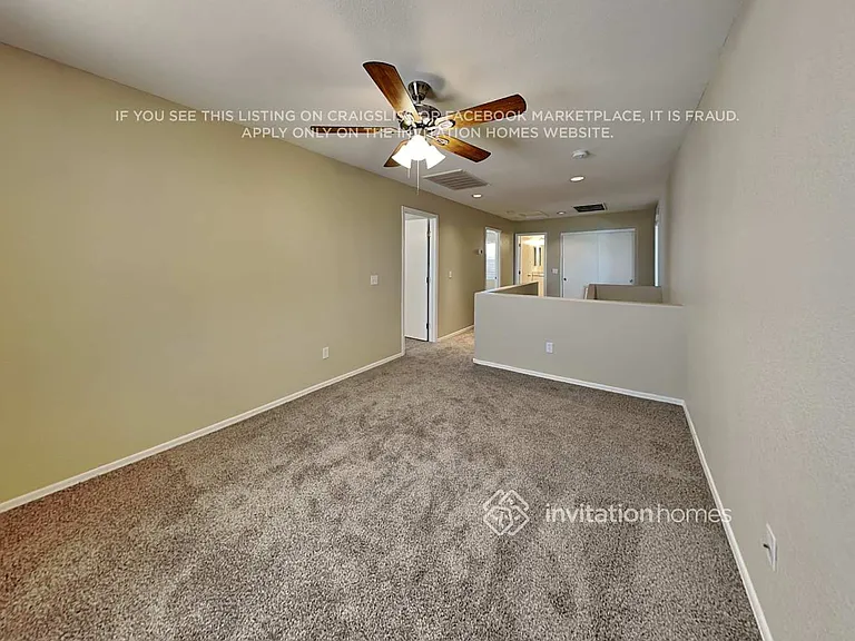 982 E Dee St — Photo 14
