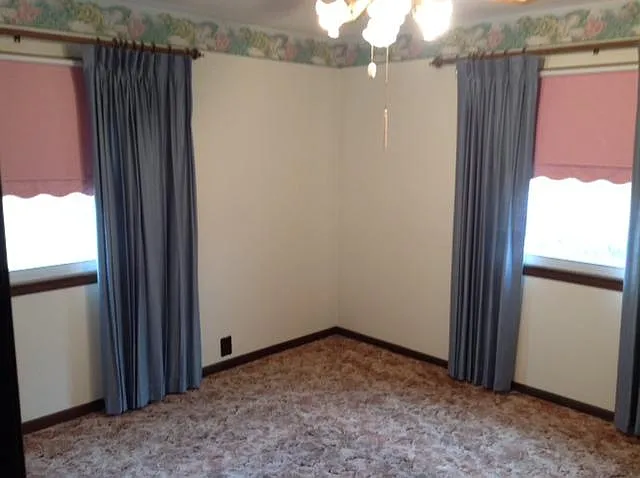 2509 Rosewood Ave — Photo 8
