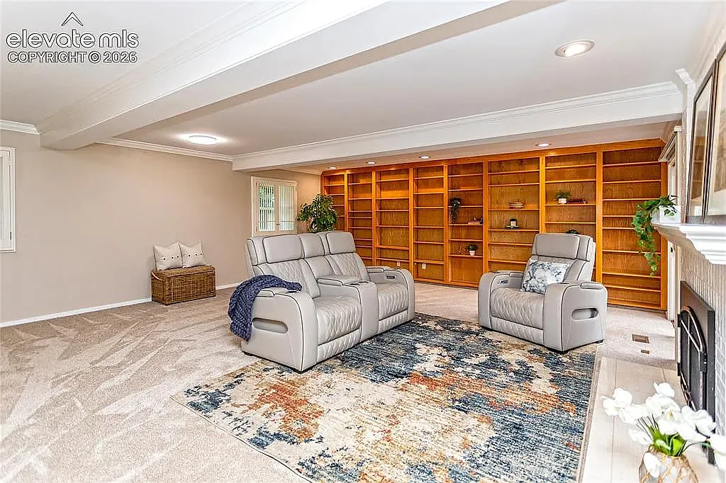 2 bed, 2720 sqft, $2,850 — Photo 4