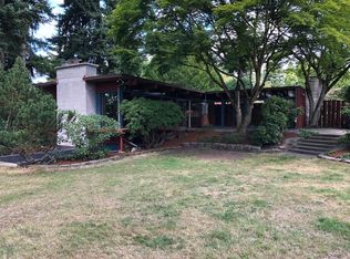 12101 SE 26th St, Bellevue, WA 98005