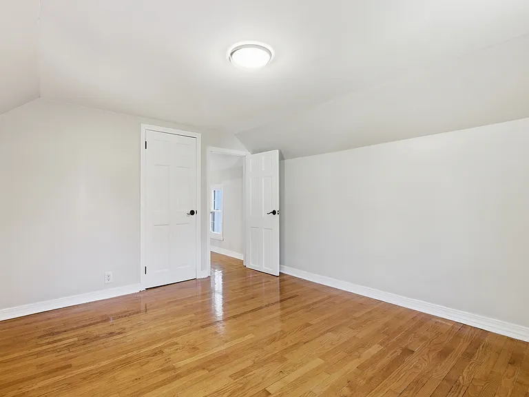 39 Cox Ave #B — Photo 16