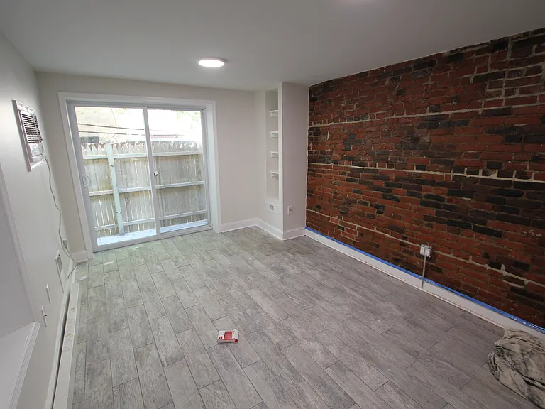 729 S 16th St #1R — Photo 1