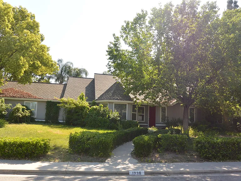 1936 S Teddy St — Photo 13