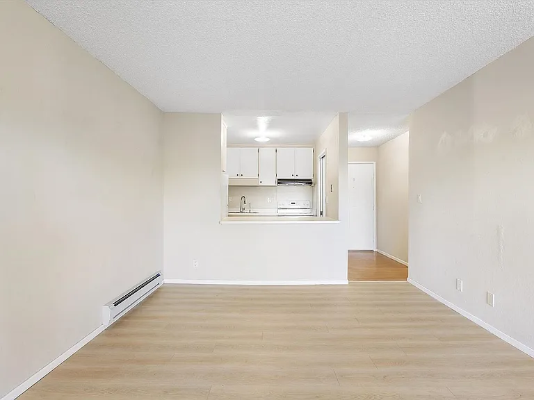 1327 Webster St #B305 — Photo 7
