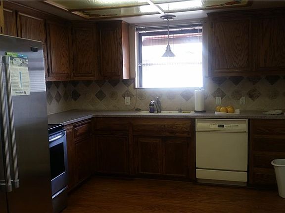 4th image of 958 E G St