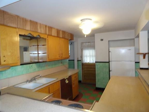 4th image of 512 Cavitt Ave #2