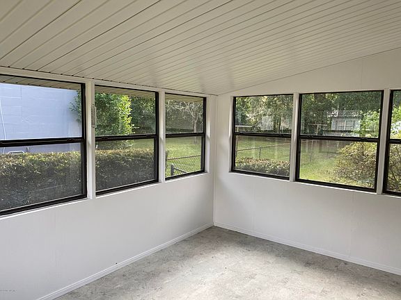 4th image of 3248 Lansdell Dr