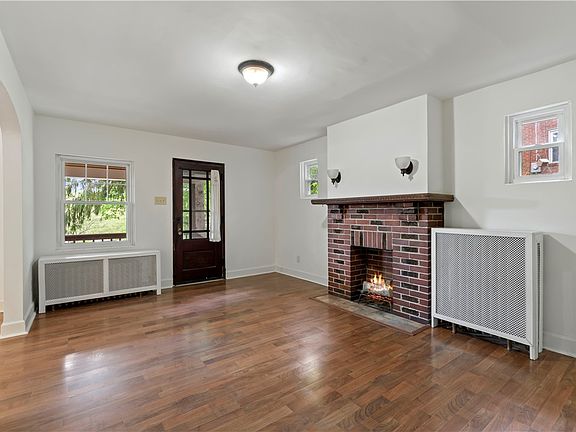 5th image of 8 Wilkins Rd