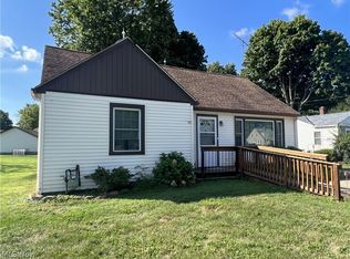 39194 Johnnycake Ridge Rd, Willoughby, OH 44094