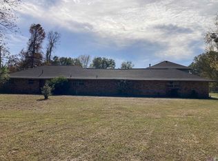 19755 Feraci Rd, Livingston, LA 70754