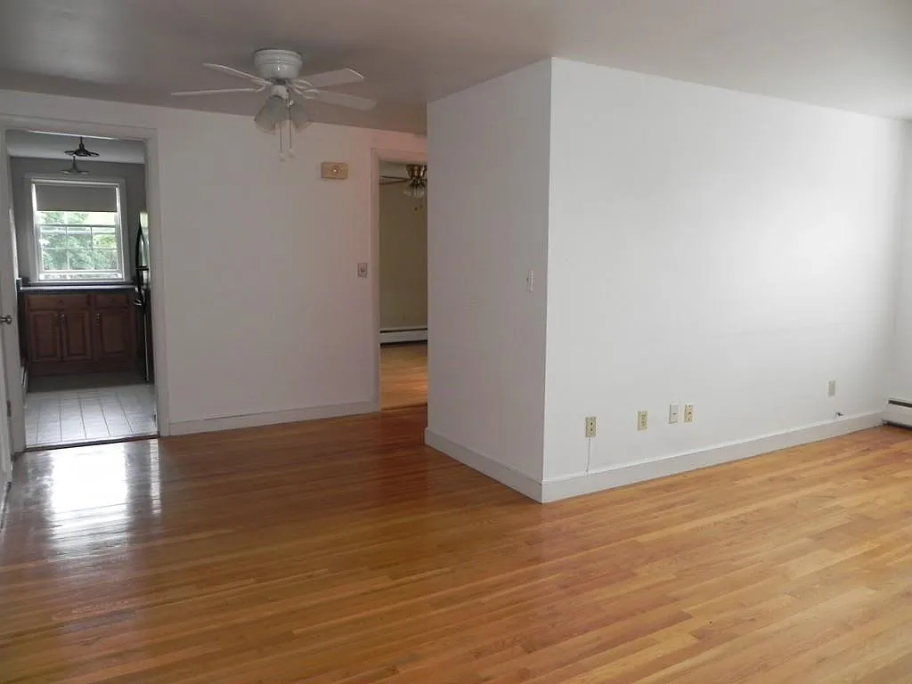 1 bed, 650 sqft, $1,800 — Photo 2