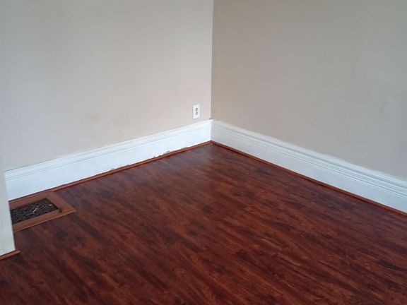 4th image of 625 Lake Ave #2