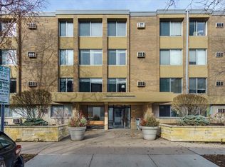 1770 Bryant Ave S APT 209, Minneapolis, MN 55403