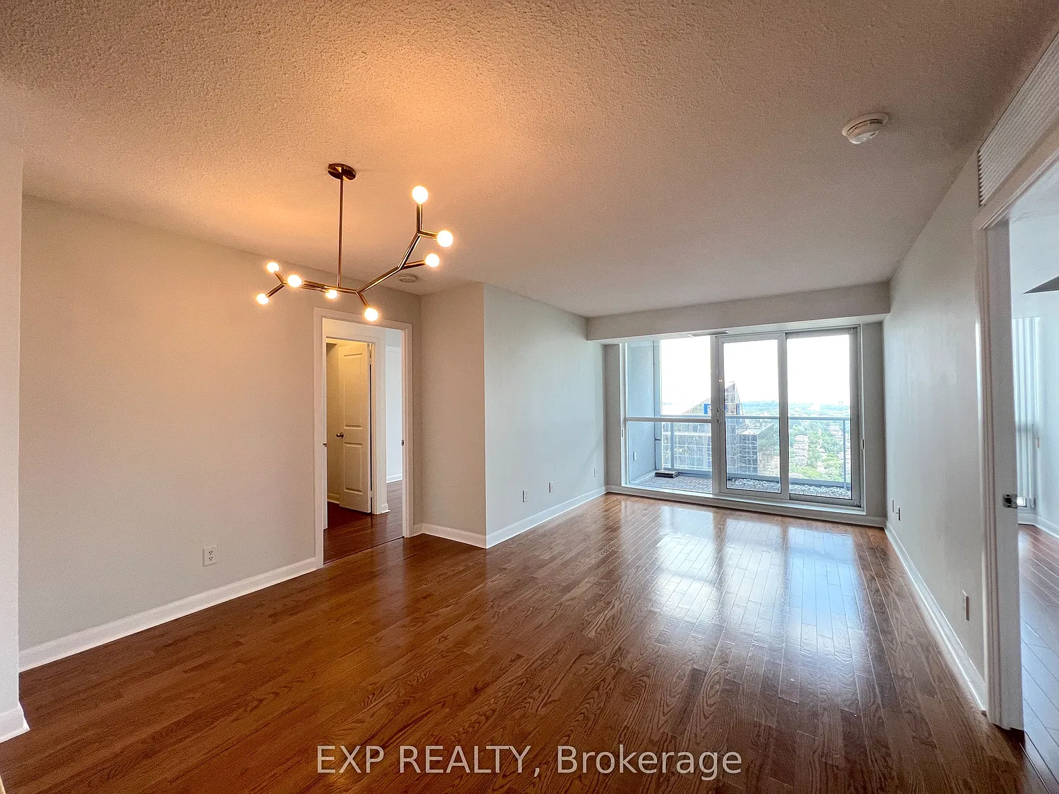 3 bed, $3,250 — Photo 1
