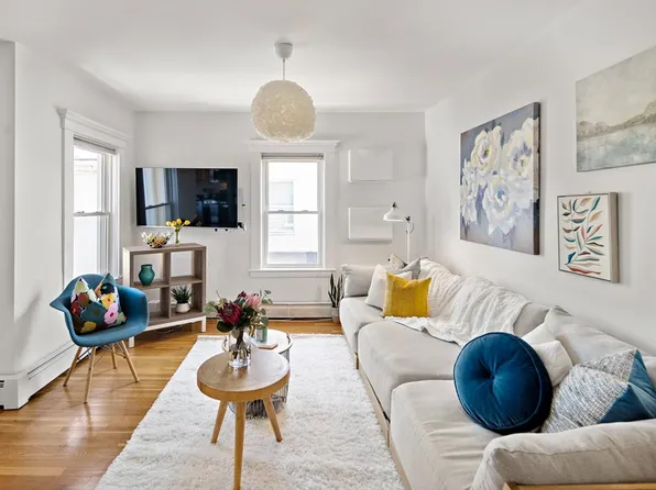 32 Harvard St #2, Waltham, MA 02453