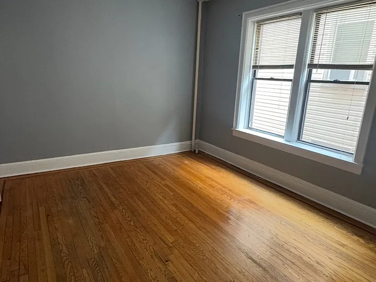 130 W 47th St #23 — Photo 6