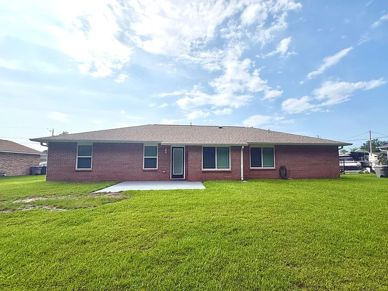 10621 Creek Ridge Dr — Photo 25