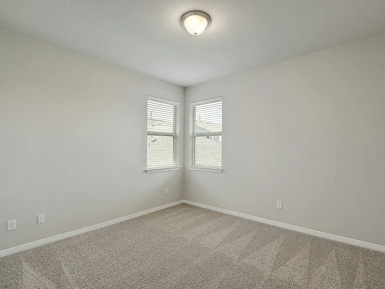 1034 Harwell Loop — Photo 20