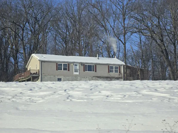 166 Kelly Dr, East Freedom, PA 16637