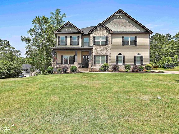 3rd image of 150 Charleston Drive