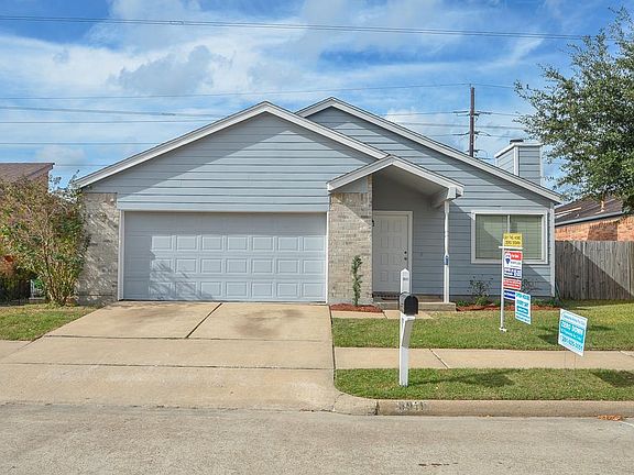 3rd image of 3911 Mountain Rose Ln