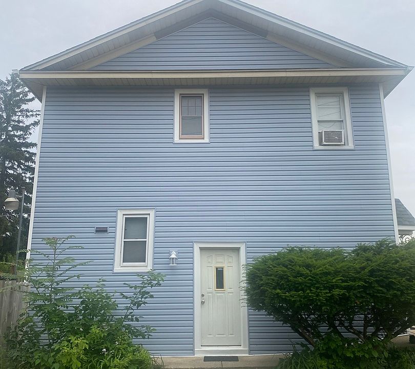 1st image of 419 N 1st Ave