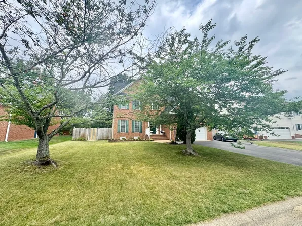 9342 Summer Oak Dr, Mechanicsville, VA 23116