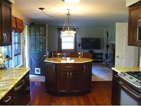 3rd image of 56 Matthews Dr