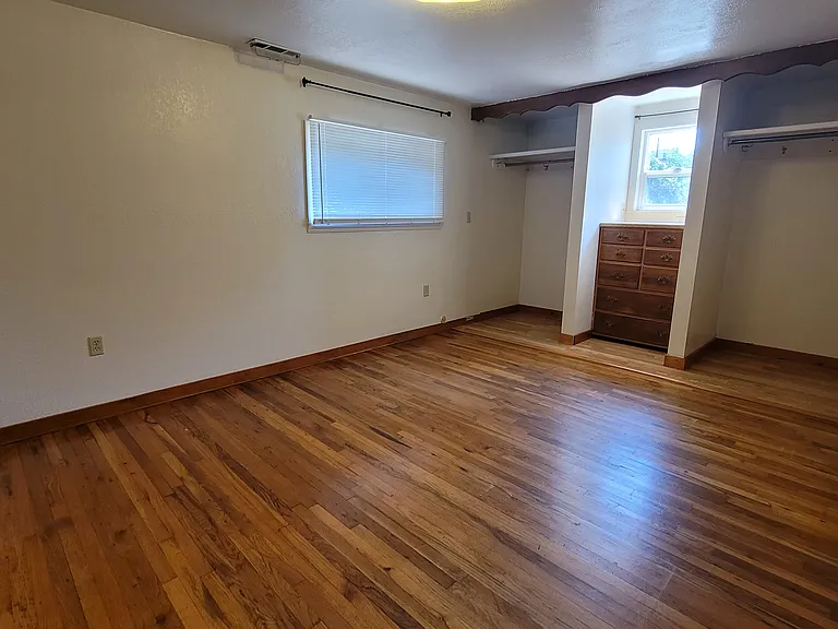 482 Harrison St — Photo 8