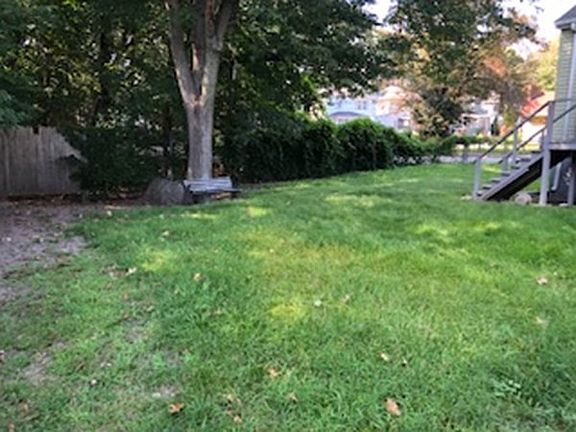 4th image of 20 Monterey Ave