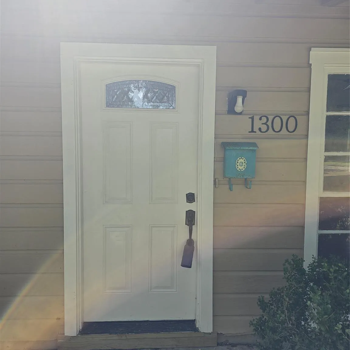 4 bed, 3.5 bath, 1993 sqft, $1,849 — Photo 2