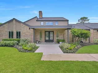 1208 Tall Pines Dr, Friendswood, TX 77546