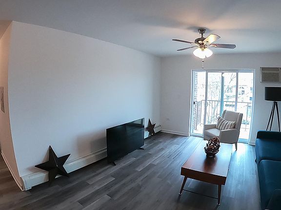 4th image of 831 McIntosh Ct #16206