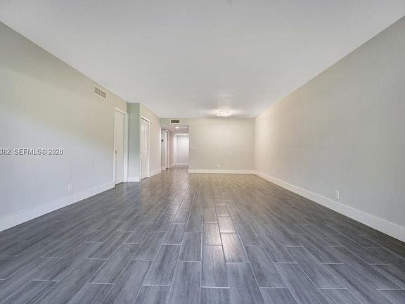 3rd image of 380 Racquet Club Rd APT 105