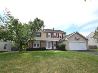 2233 Glenmoor Dr, Dundee, IL 60118