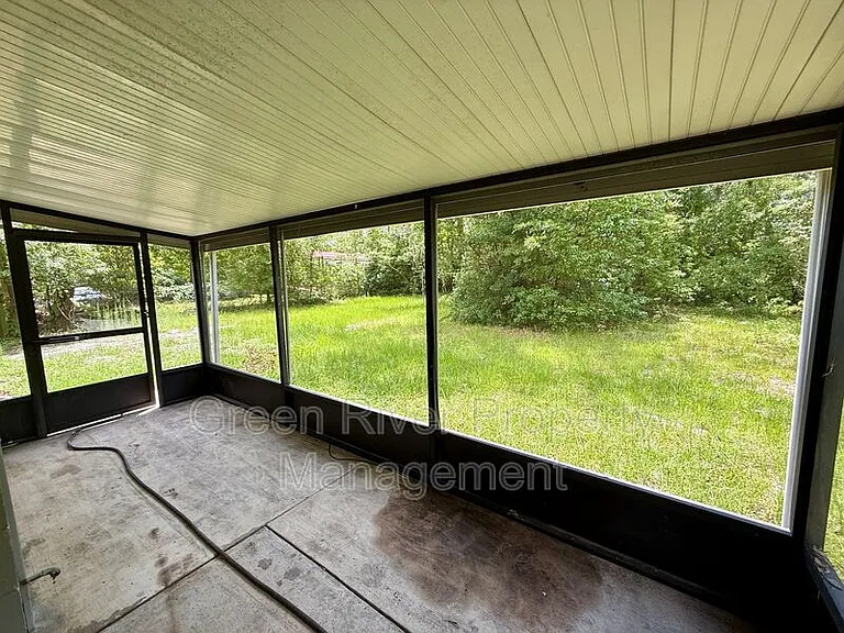 7398 Worthington Rd — Photo 29
