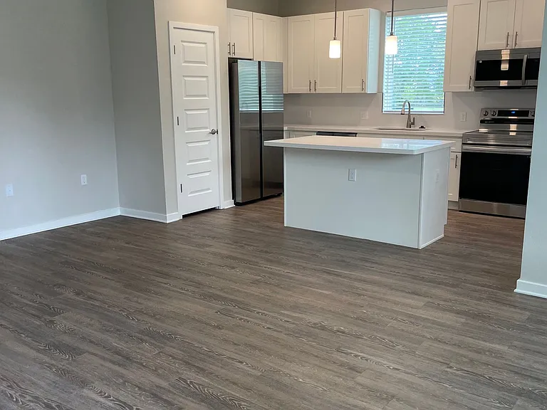 1500 Neo Landings Loop — Photo 55