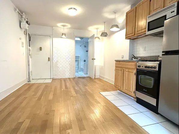 175 Ludlow Street image 1 of 6
