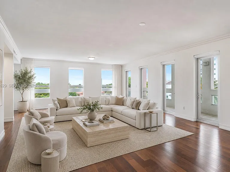 455 E Palmetto Park Rd #4 — Photo 1