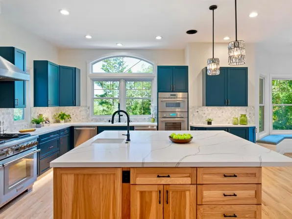 1362 Manzanita Court, Santa Rosa, CA 95404