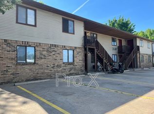 1045 S Happy Hollow Rd APT 1, Fayetteville, AR 72701