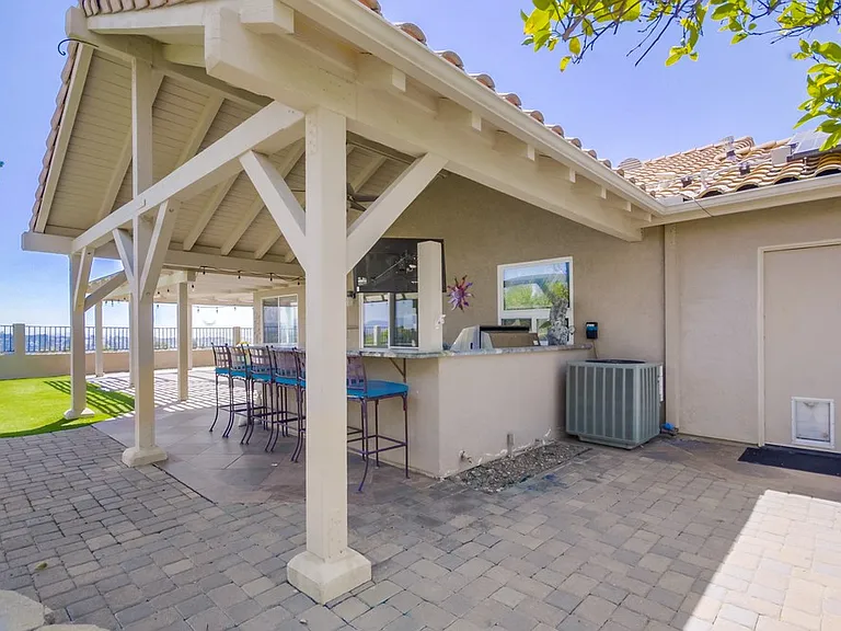 2703 Lobelia Rd — Photo 54
