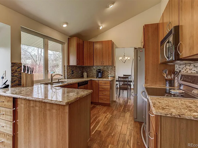 4195 S Sidney Ct — Photo 9
