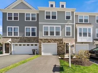 10539 Waterbury Woods Way, Manassas, VA
