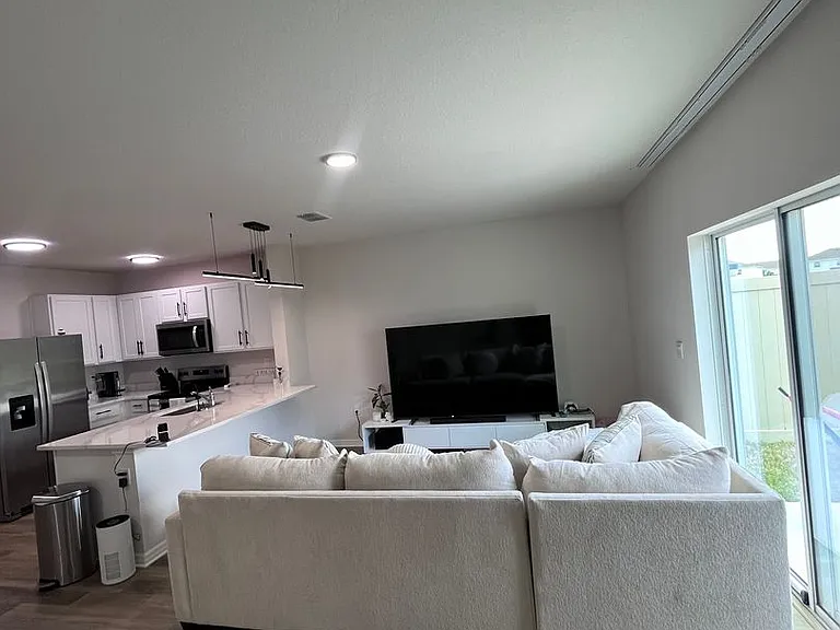17777 Crescent Moon Loop — Photo 7