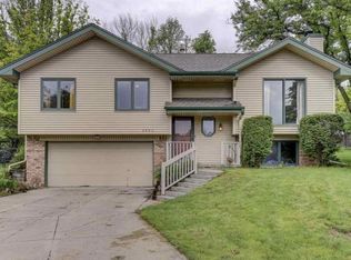 3992 S 153rd Cir, Omaha, NE 68144
